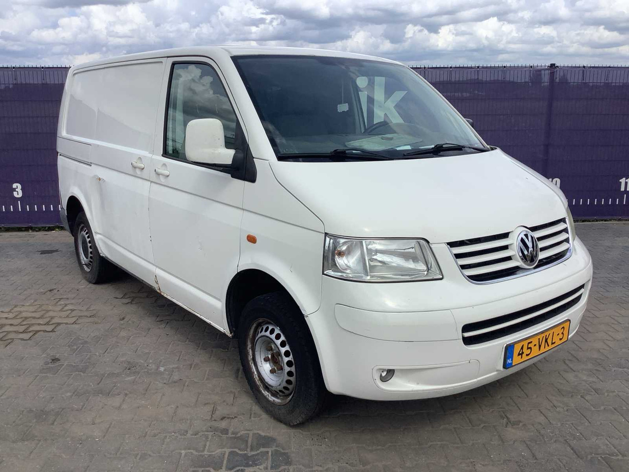 2007 - VOLKSWAGEN - TRANSPORTER - 1.9 TDI 300 T800 - COMMERCIAL VEHICLE - الشاحنات الصغيرة: صور 2 2007 - VOLKSWAGEN - TRANSPORTER - 1.9 TDI 300 T800 - COMMERCIAL VEHICLE - الشاحنات الصغيرة: صور 2