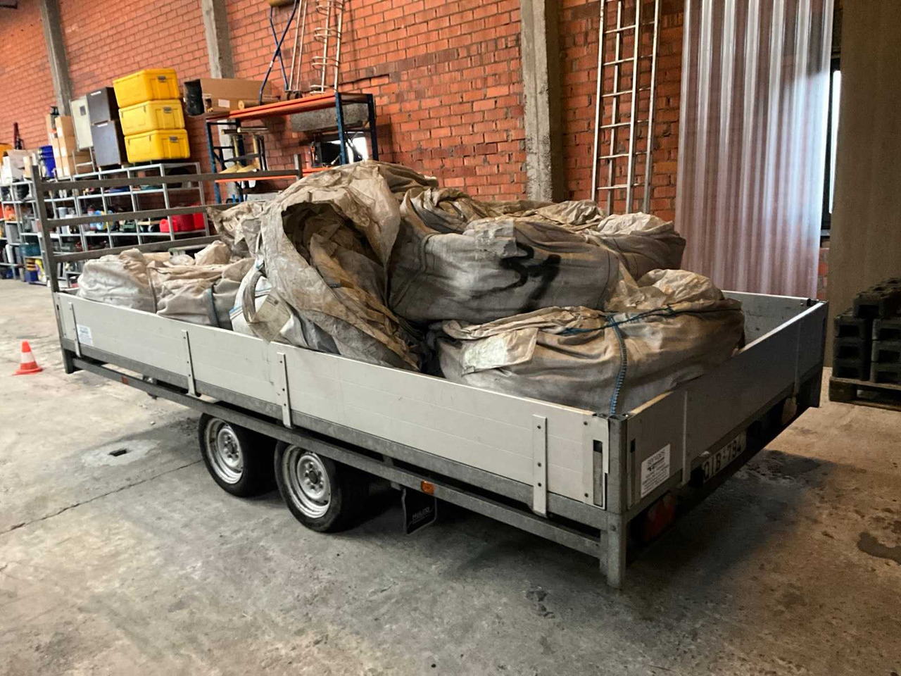 2008 HULCO M1 TRAILER - مقطورة: صور 3 2008 HULCO M1 TRAILER - مقطورة: صور 3