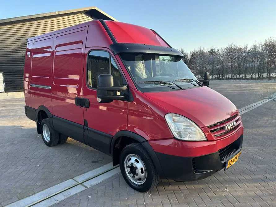 2008 IVECO DAILY 50C18 COMMERCIAL VEHICLE - الشاحنات الصغيرة: صور 2 2008 IVECO DAILY 50C18 COMMERCIAL VEHICLE - الشاحنات الصغيرة: صور 2