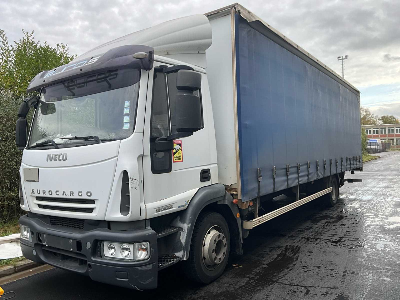 2008 IVECO EUROCARGO 120E22 - CURTAINSIDER & TAILGATE - شاحنة: صور 1 2008 IVECO EUROCARGO 120E22 - CURTAINSIDER & TAILGATE - شاحنة: صور 1