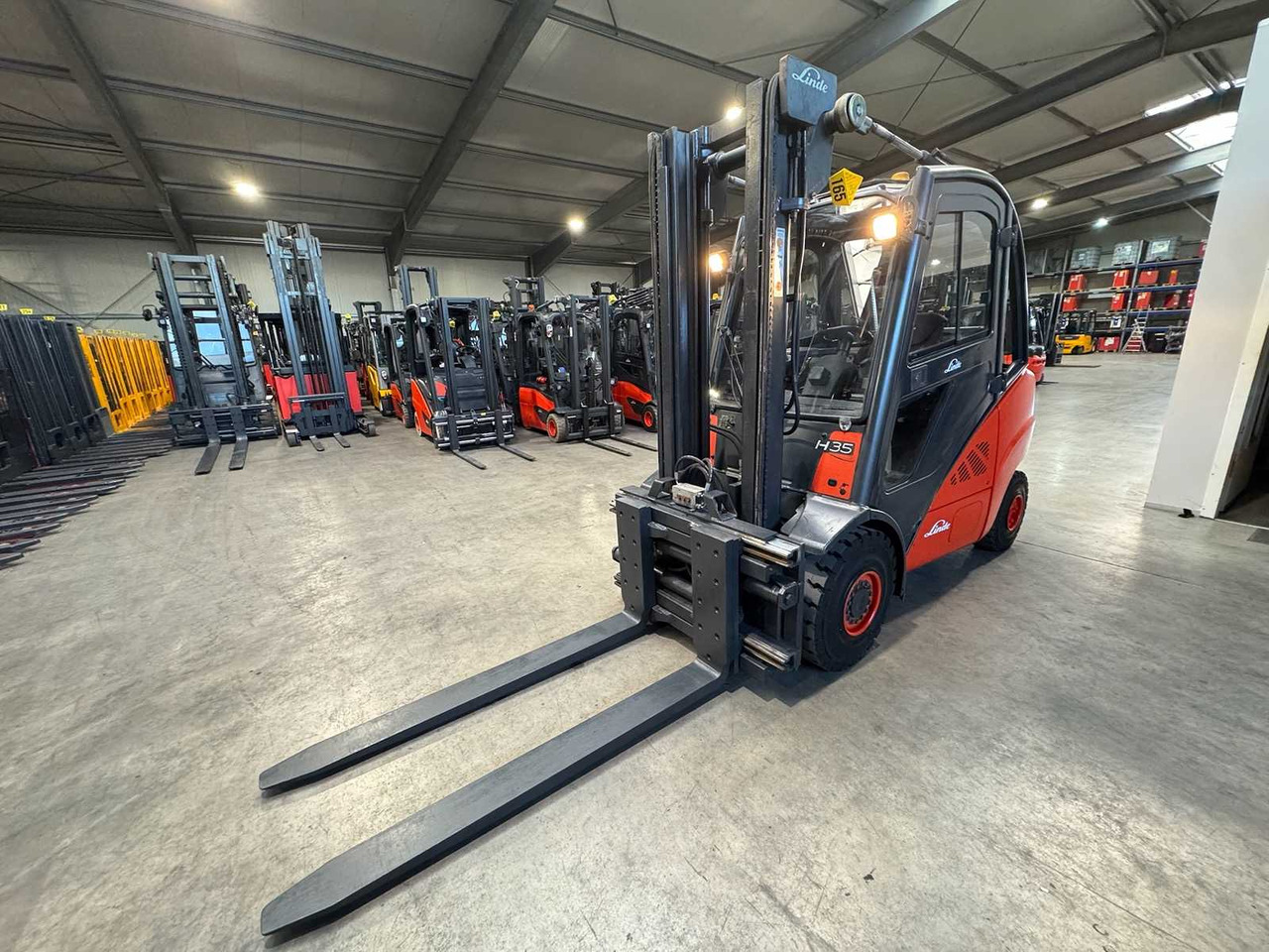 2008 SERVICE + UVV 01/2026 LINDE H35T 3.500KG 3.+4. VALVE WIDER 148CM FORK ADJUSTER GAS FORKLIFT FORKLIFT 10.543 HOURS - رافعة شوكية: صور 2 2008 SERVICE + UVV 01/2026 LINDE H35T 3.500KG 3.+4. VALVE WIDER 148CM FORK ADJUSTER GAS FORKLIFT FORKLIFT 10.543 HOURS - رافعة شوكية: صور 2