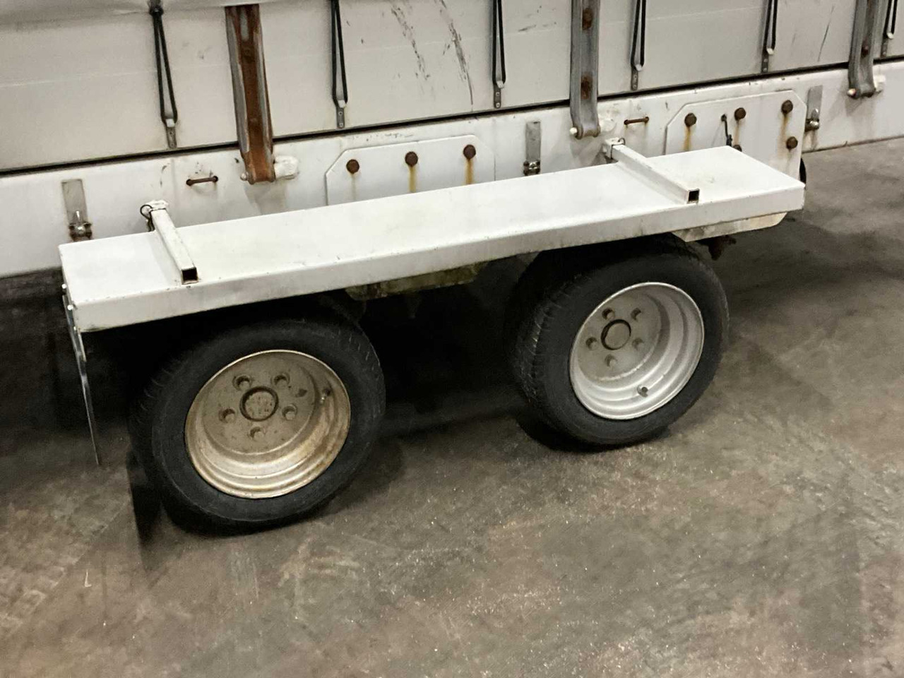 مقطورة 2008 STOCKX A2702 COVERED TRAILER: صور 18