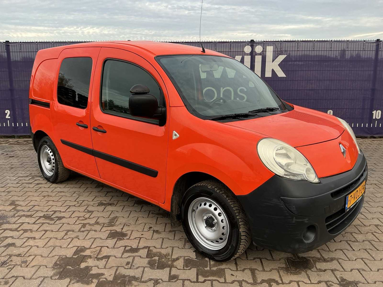2009 - RENAULT - KANGOO EXPRESS - 1.5 DCI 90 EX.TECH L - COMMERCIAL VEHICLE - الشاحنات الصغيرة: صور 2 2009 - RENAULT - KANGOO EXPRESS - 1.5 DCI 90 EX.TECH L - COMMERCIAL VEHICLE - الشاحنات الصغيرة: صور 2