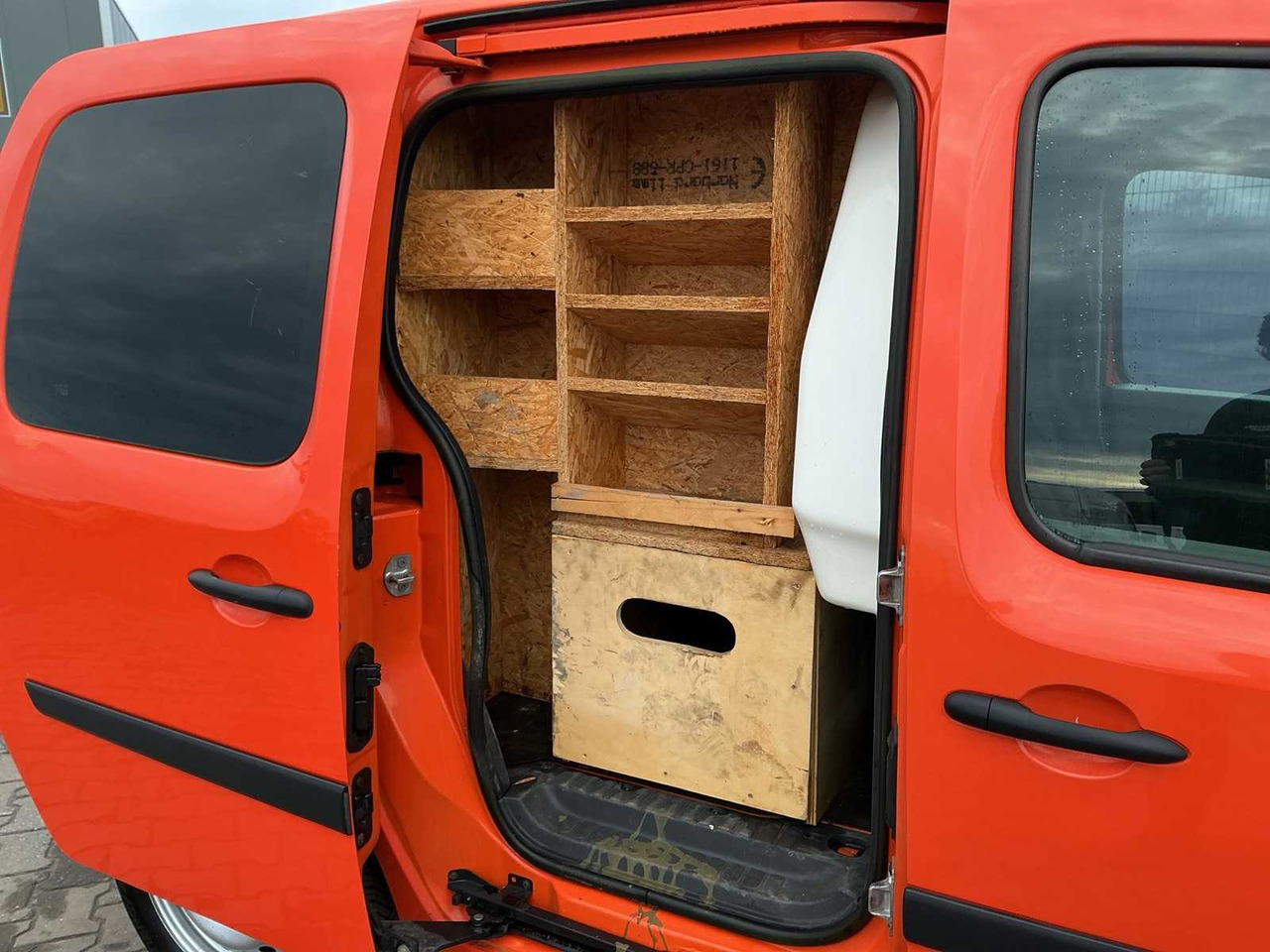 2009 - RENAULT - KANGOO EXPRESS - 1.5 DCI 90 EX.TECH L - COMMERCIAL VEHICLE - الشاحنات الصغيرة: صور 5 2009 - RENAULT - KANGOO EXPRESS - 1.5 DCI 90 EX.TECH L - COMMERCIAL VEHICLE - الشاحنات الصغيرة: صور 5