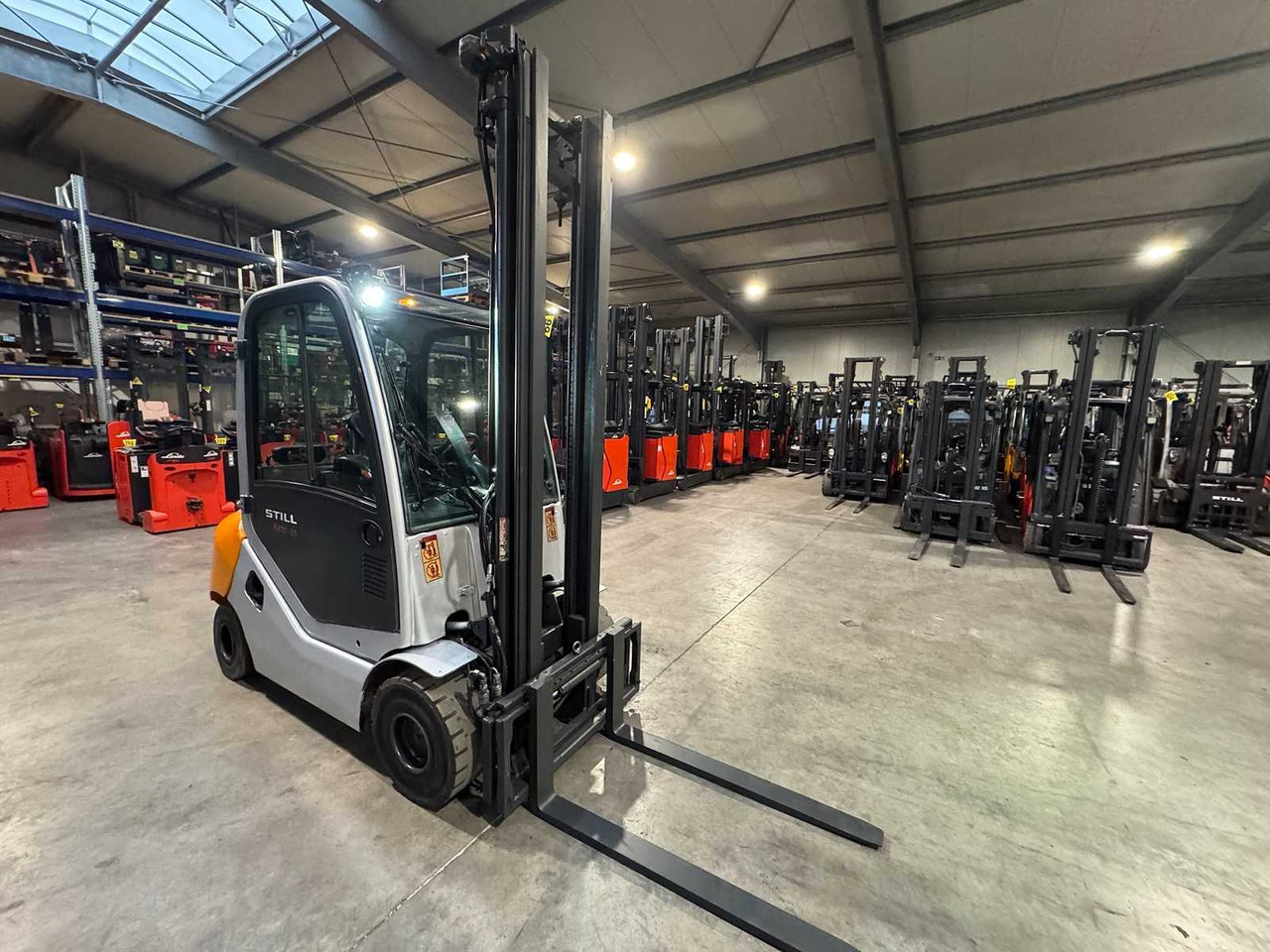 2009 UVV 11/2025 STILL RX70-25 2.500KG DIESEL FORKLIFT FORKLIFT 3.+4. VALVE 11.645 HOURS. - رافعة شوكية: صور 5 2009 UVV 11/2025 STILL RX70-25 2.500KG DIESEL FORKLIFT FORKLIFT 3.+4. VALVE 11.645 HOURS. - رافعة شوكية: صور 5