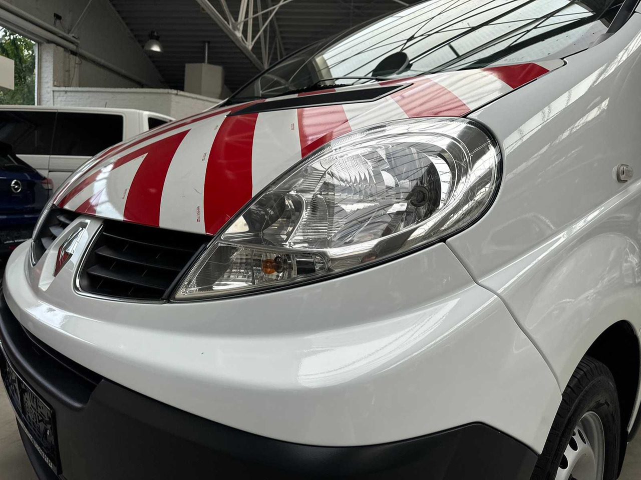 2012 RENAULT TRAFIC DOUBLE CAB - الشاحنات الصغيرة: صور 4 2012 RENAULT TRAFIC DOUBLE CAB - الشاحنات الصغيرة: صور 4