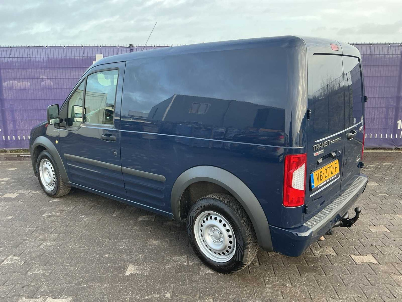 2013 - FORD - TRANSIT CONNECT - T200S 1.8 TDCI TREND - COMMERCIAL VEHICLE - الشاحنات الصغيرة: صور 3 2013 - FORD - TRANSIT CONNECT - T200S 1.8 TDCI TREND - COMMERCIAL VEHICLE - الشاحنات الصغيرة: صور 3
