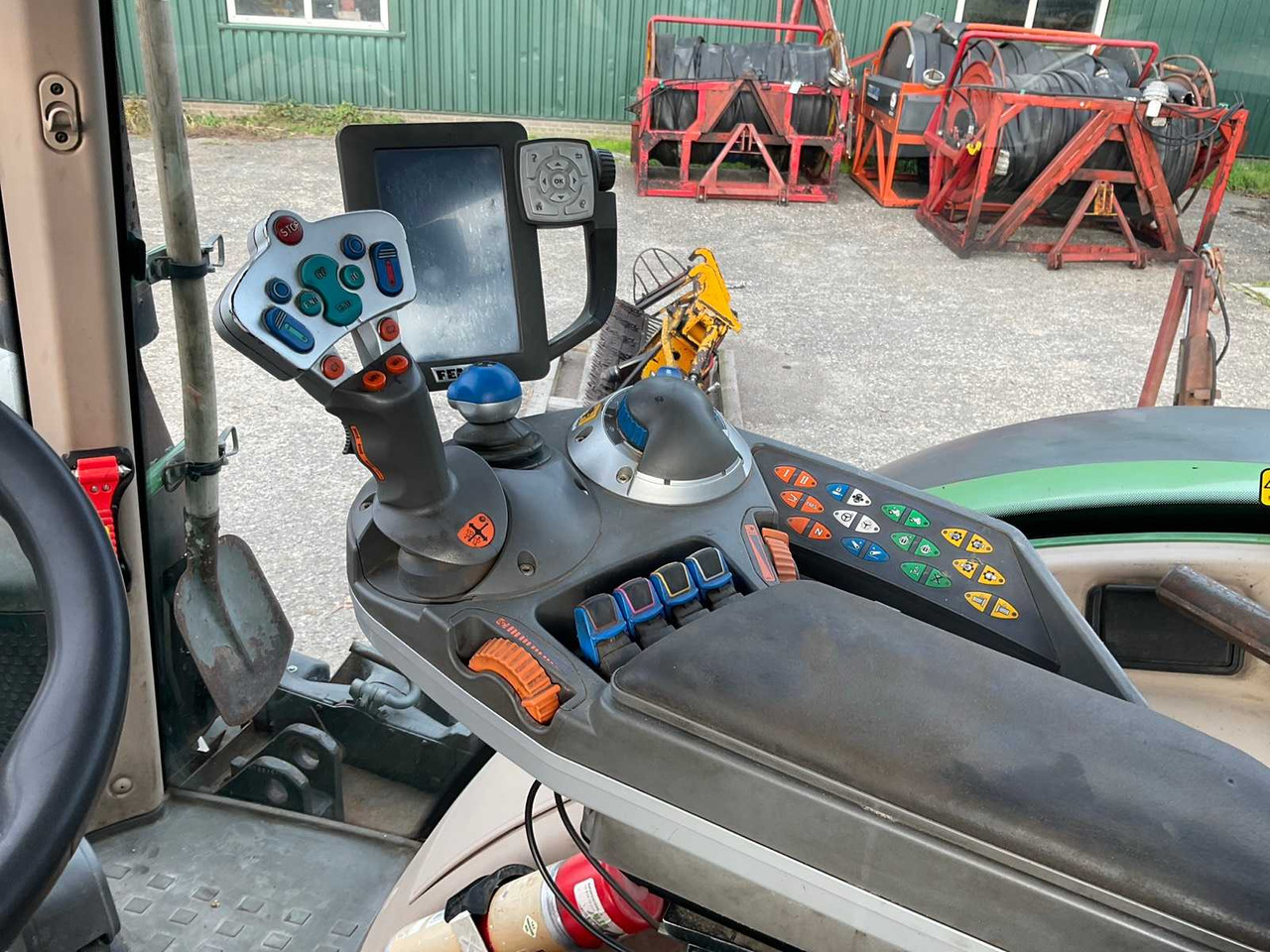 جرار 2014 FENDT 718 SCR ALL-WHEEL DRIVE FARM TRACTOR: صور 18