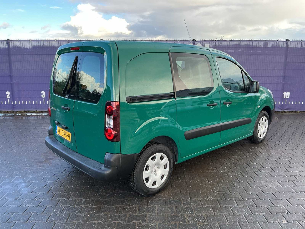 2014 - PEUGEOT - PARTNER - 120 1.6 HDI L1XR PR+ - COMMERCIAL VEHICLE - الشاحنات الصغيرة: صور 4 2014 - PEUGEOT - PARTNER - 120 1.6 HDI L1XR PR+ - COMMERCIAL VEHICLE - الشاحنات الصغيرة: صور 4