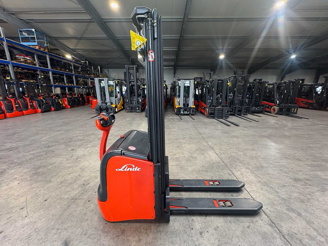 رافعة شوكية 2014 SERVICE +UVV 09/2026 LINDE L14 1.400KG TRIPLEX 470CM PALLET TRUCK ANT 1.982 HOURS: صور 7