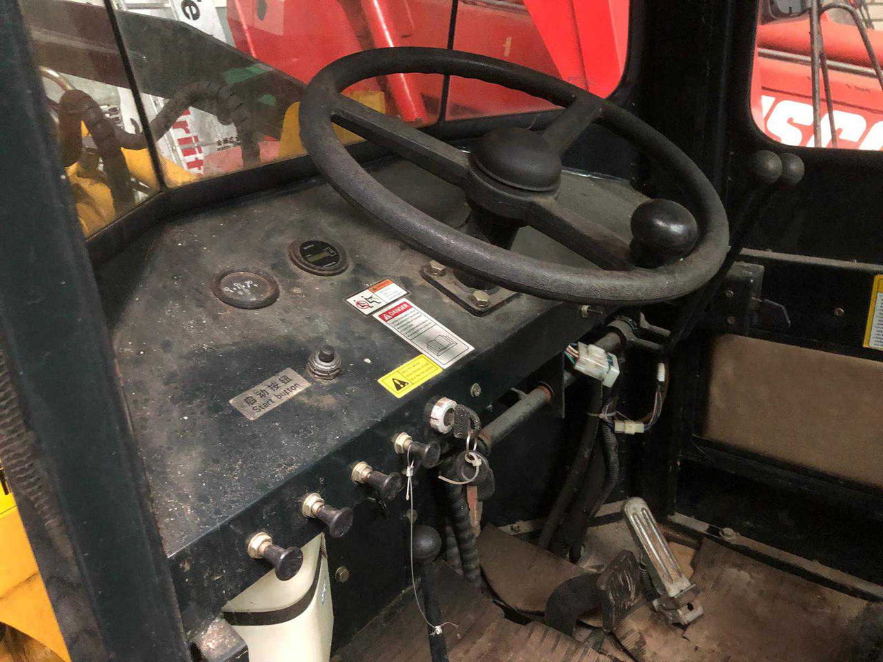 2014 SHANDONG HYTEC ZL 08A WHEEL LOADER - اللودر بعجل: صور 3 2014 SHANDONG HYTEC ZL 08A WHEEL LOADER - اللودر بعجل: صور 3