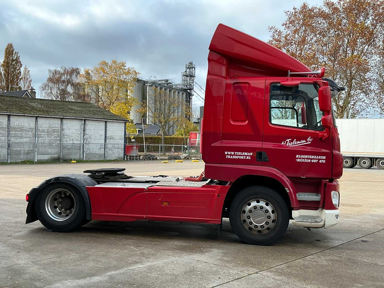 2015 DAF CF370FT SEMI-TRAILER TRACTOR - شاحنة: صور 5 2015 DAF CF370FT SEMI-TRAILER TRACTOR - شاحنة: صور 5