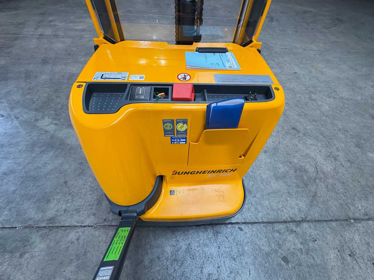رافعة شوكية 2015 JUNGHEINRICH EJC220 2,000KG STACKER PALLET TRUCK ANT FREE LIFT: صور 10 رافعة شوكية 2015 JUNGHEINRICH EJC220 2,000KG STACKER PALLET TRUCK ANT FREE LIFT: صور 10