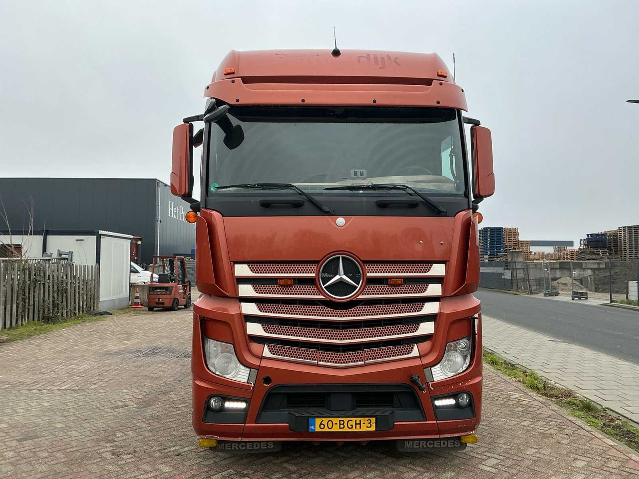 2015 MERCEDES-BENZ 963-4-A / ACTROS TRUCK - شاحنة: صور 2 2015 MERCEDES-BENZ 963-4-A / ACTROS TRUCK - شاحنة: صور 2