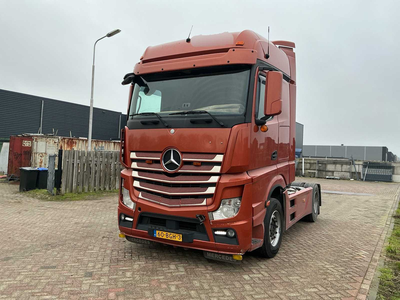 2015 MERCEDES-BENZ 963-4-A / ACTROS TRUCK - شاحنة: صور 1 2015 MERCEDES-BENZ 963-4-A / ACTROS TRUCK - شاحنة: صور 1
