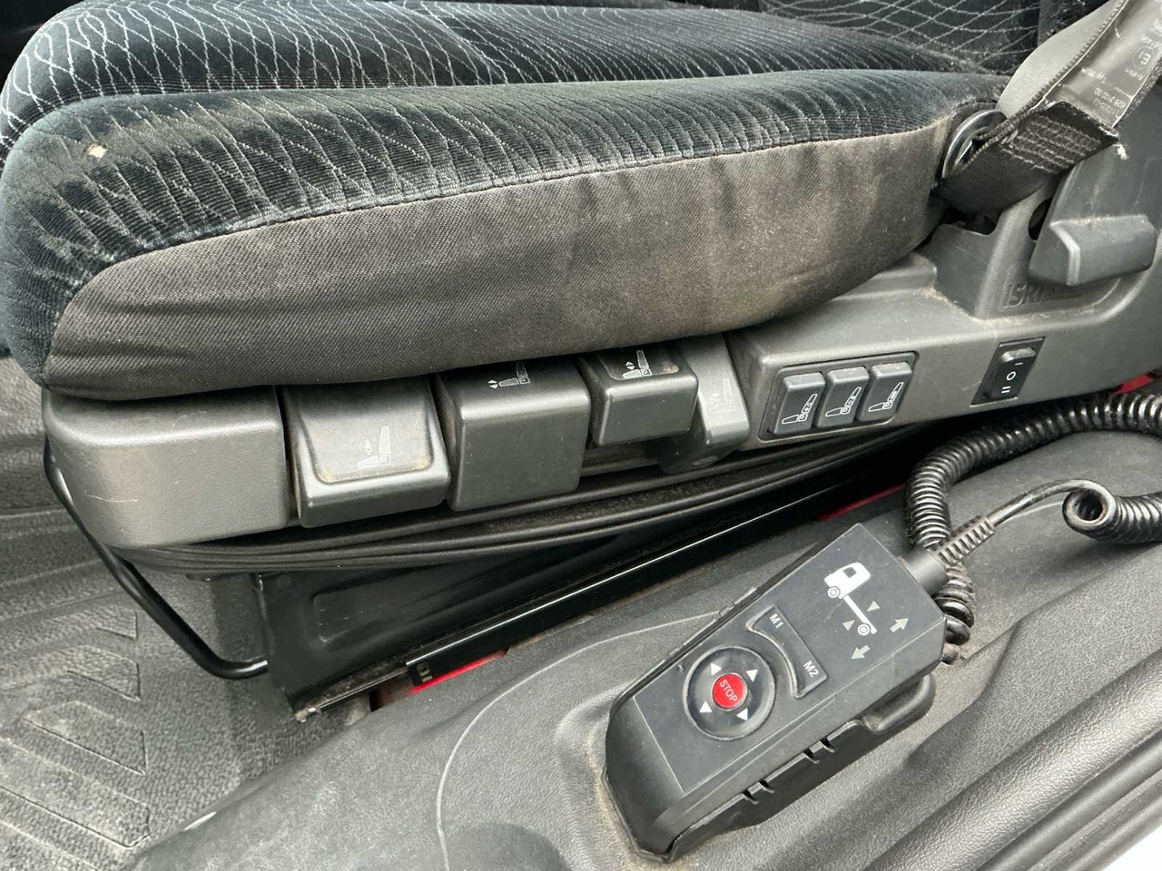 شاحنة 2015 MERCEDES-BENZ ATEGO TRUCK TOW TRUCK: صور 18 شاحنة 2015 MERCEDES-BENZ ATEGO TRUCK TOW TRUCK: صور 18