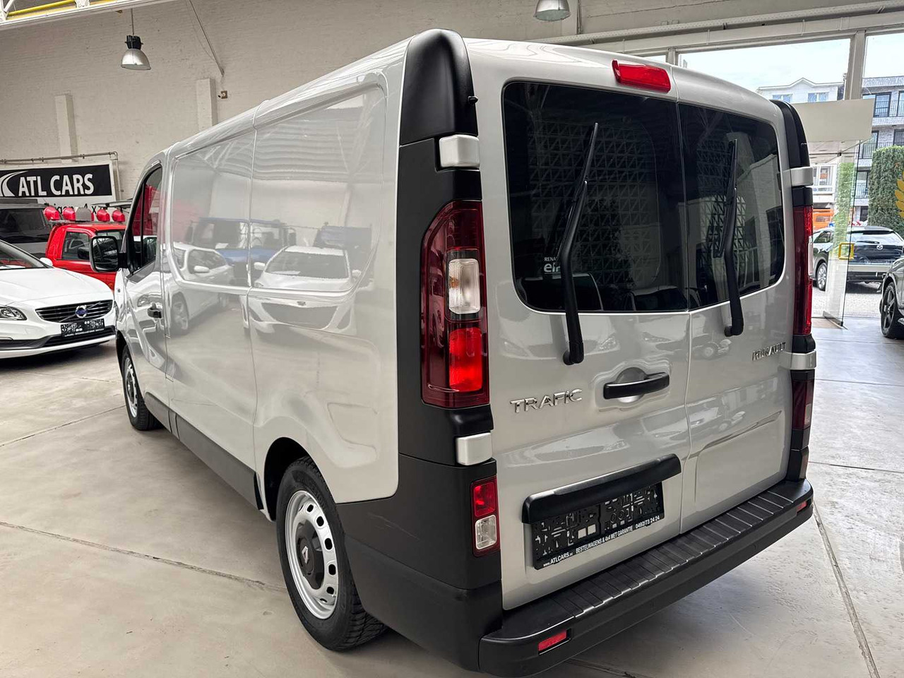 2015 RENAULT TRAFIC SERVICE CAR 138.316KM - الشاحنات الصغيرة: صور 5 2015 RENAULT TRAFIC SERVICE CAR 138.316KM - الشاحنات الصغيرة: صور 5