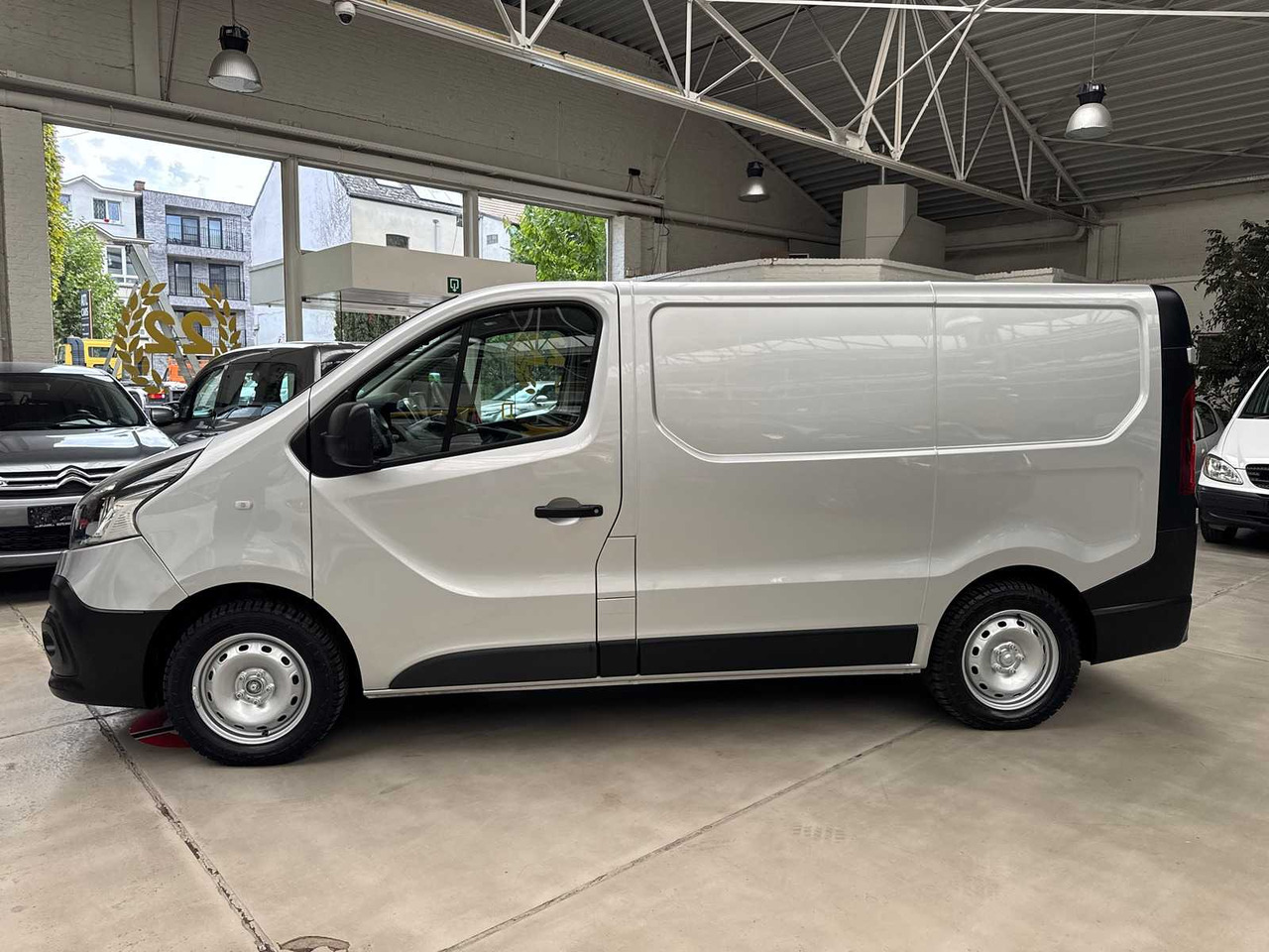 2015 RENAULT TRAFIC SERVICE CAR 141.094KM - الشاحنات الصغيرة: صور 2 2015 RENAULT TRAFIC SERVICE CAR 141.094KM - الشاحنات الصغيرة: صور 2