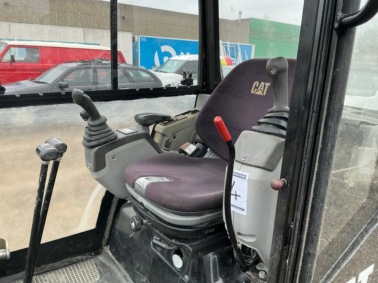 حفارة مصغرة 2016 CATERPILLAR 301.7D MINI EXCAVATOR: صور 8 حفارة مصغرة 2016 CATERPILLAR 301.7D MINI EXCAVATOR: صور 8