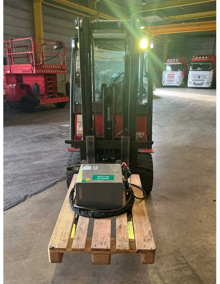 2016 HYSTER J2.5XN FORKLIFT TRUCK (68025-76) - رافعة شوكية: صور 2 2016 HYSTER J2.5XN FORKLIFT TRUCK (68025-76) - رافعة شوكية: صور 2