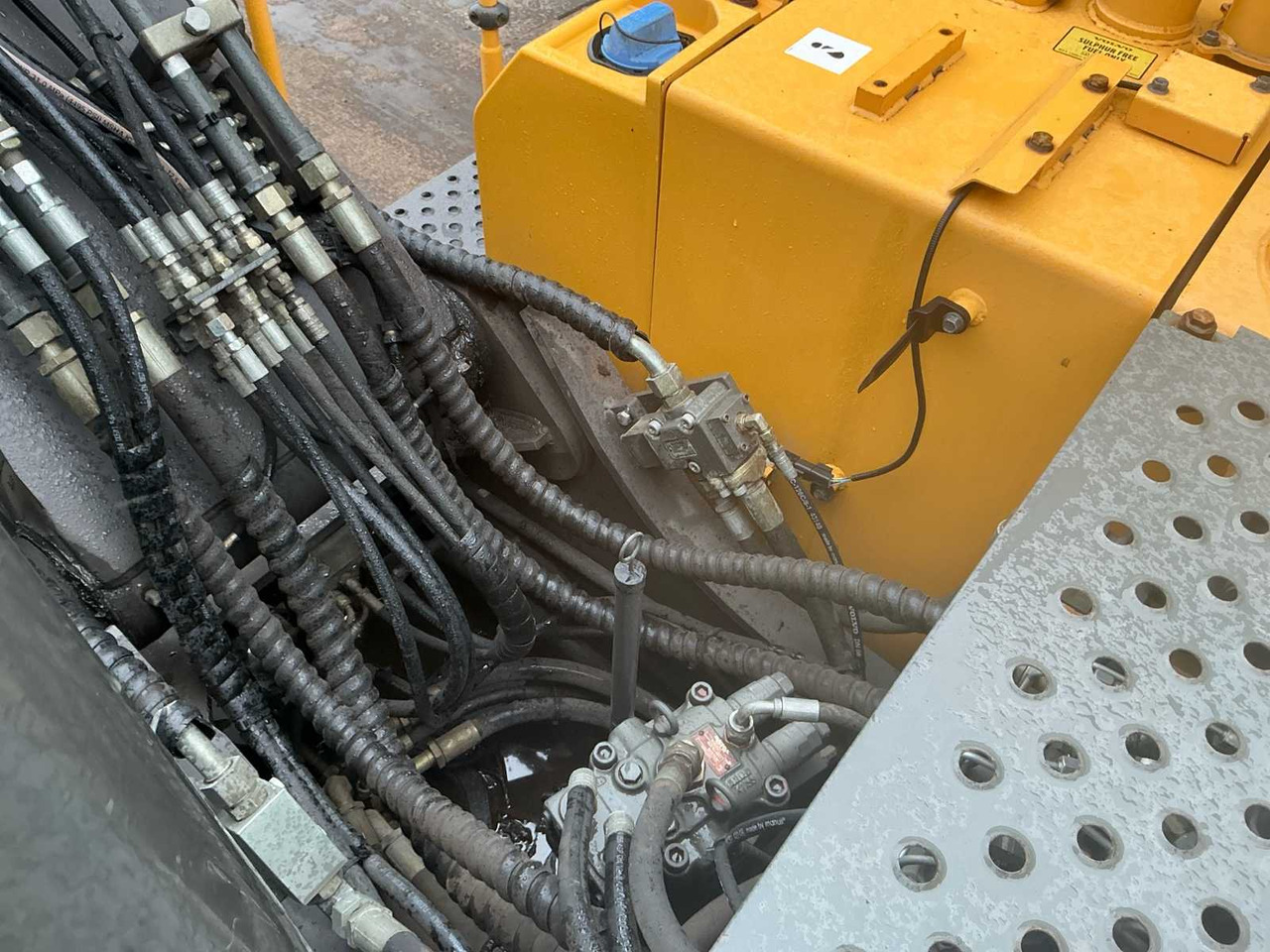 حفارة 2016 VOLVO A CRAWLER EXCAVATOR: صور 45