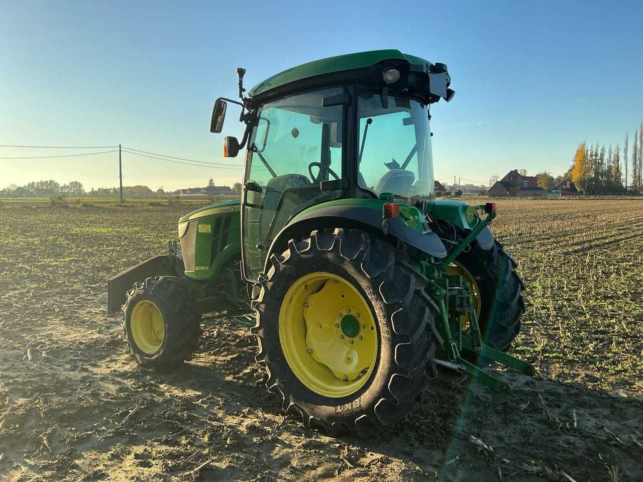 2017 JOHN DEERE 4049R FARM TRACTOR - جرار: صور 3 2017 JOHN DEERE 4049R FARM TRACTOR - جرار: صور 3