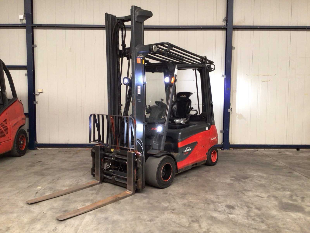 2017 LINDE E35L-01 FORKLIFT TRUCK - رافعة شوكية: صور 1 2017 LINDE E35L-01 FORKLIFT TRUCK - رافعة شوكية: صور 1