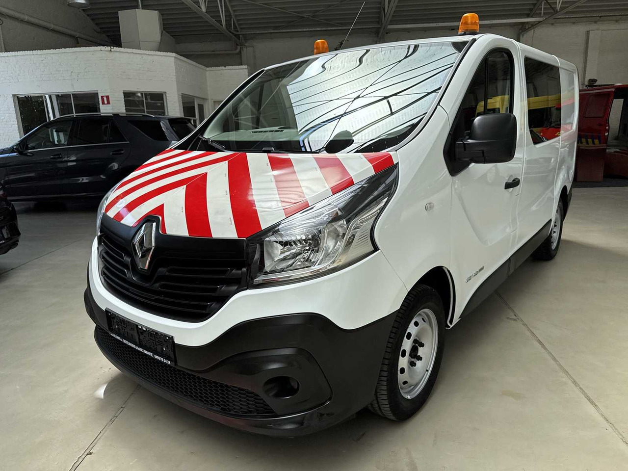 2017 RENAULT TRAFIC DOUBLE CAB 92.000KM - الشاحنات الصغيرة: صور 1 2017 RENAULT TRAFIC DOUBLE CAB 92.000KM - الشاحنات الصغيرة: صور 1