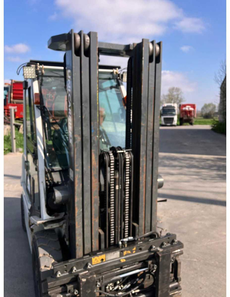 رافعة شوكية 2017 UNI CARRIERS Y1D2A25Q FORKLIFT: صور 15 رافعة شوكية 2017 UNI CARRIERS Y1D2A25Q FORKLIFT: صور 15