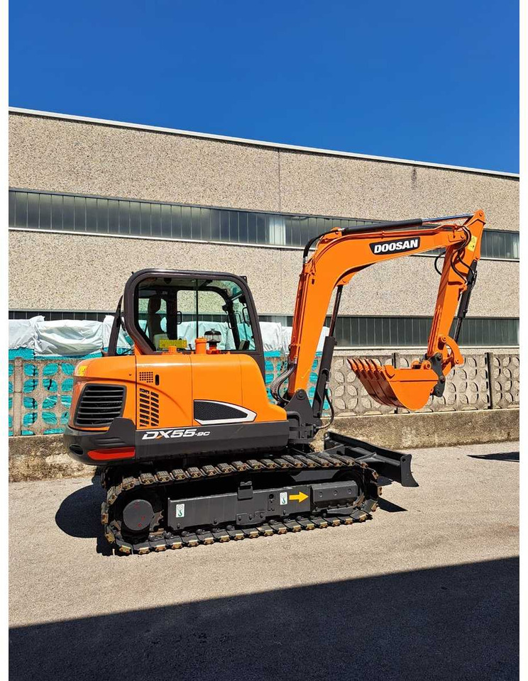 2018 DOOSAN DX55-9C MINI EXCAVATOR - حفارة: صور 4 2018 DOOSAN DX55-9C MINI EXCAVATOR - حفارة: صور 4