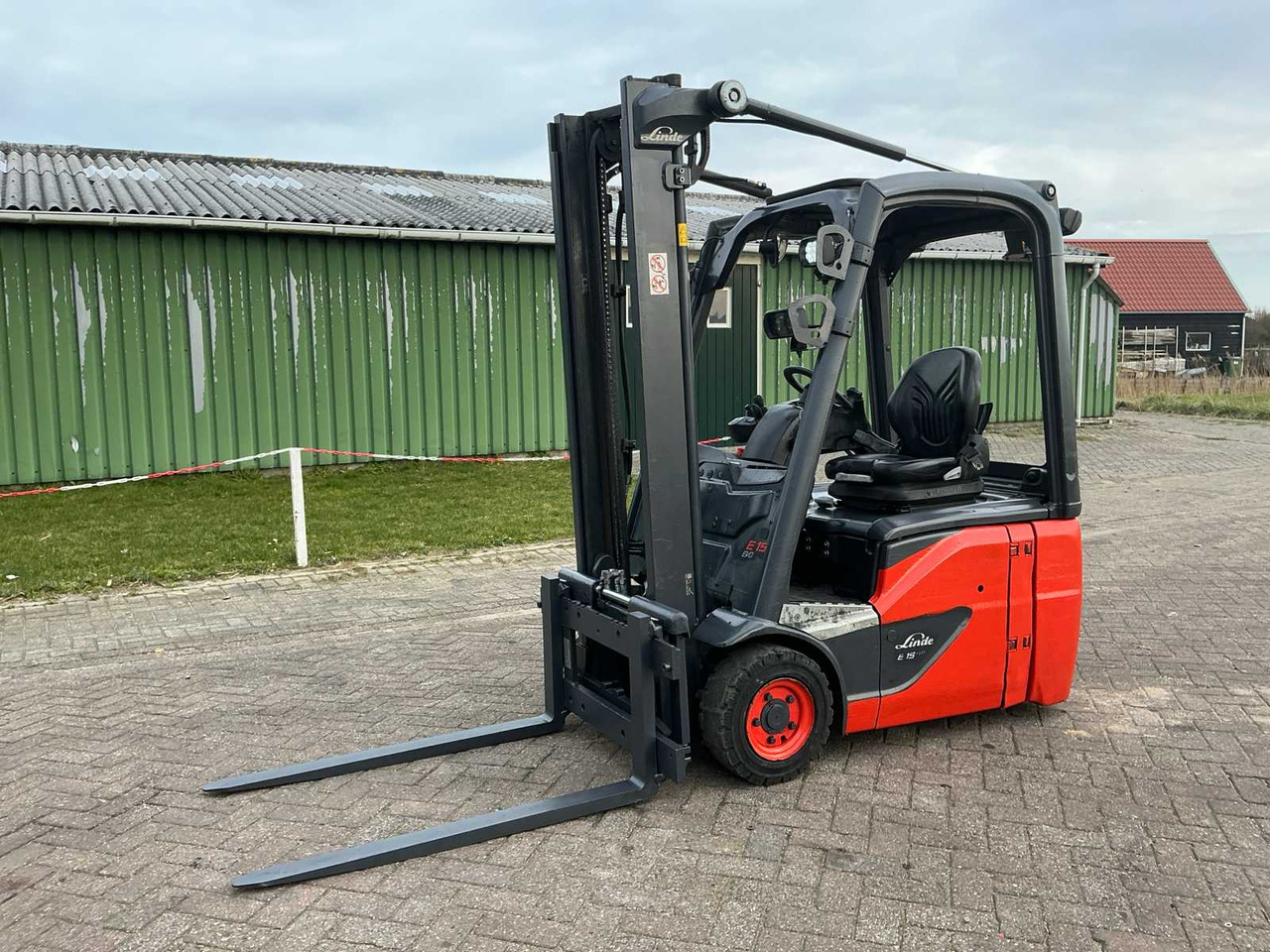 2019 LINDE E15-02 FORKLIFT - رافعة شوكية: صور 1 2019 LINDE E15-02 FORKLIFT - رافعة شوكية: صور 1