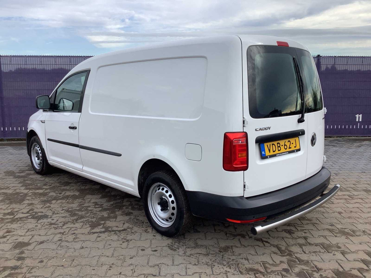 2019 - VOLKSWAGEN - CADDY - 1.4 TGI MAXI L2H1 ECOFUEL - CNG/NATURAL GAS - COMMERCIAL VEHICLE - الشاحنات الصغيرة: صور 4 2019 - VOLKSWAGEN - CADDY - 1.4 TGI MAXI L2H1 ECOFUEL - CNG/NATURAL GAS - COMMERCIAL VEHICLE - الشاحنات الصغيرة: صور 4