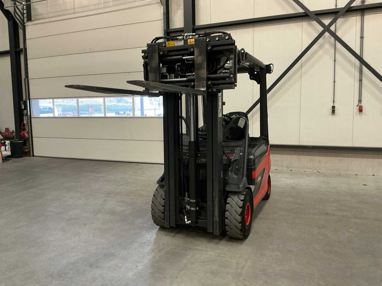 2020 LINDE E20 ROADSTER FORKLIFT TRUCK - رافعة شوكية: صور 2 2020 LINDE E20 ROADSTER FORKLIFT TRUCK - رافعة شوكية: صور 2