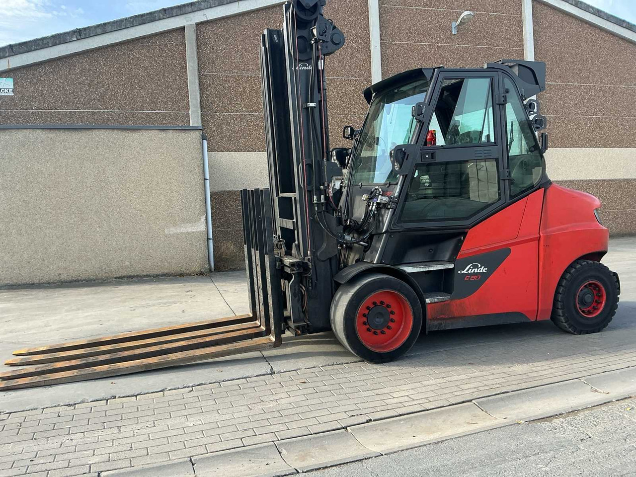 2020 LINDE E80-01/900 FORKLIFT - رافعة شوكية: صور 1 2020 LINDE E80-01/900 FORKLIFT - رافعة شوكية: صور 1