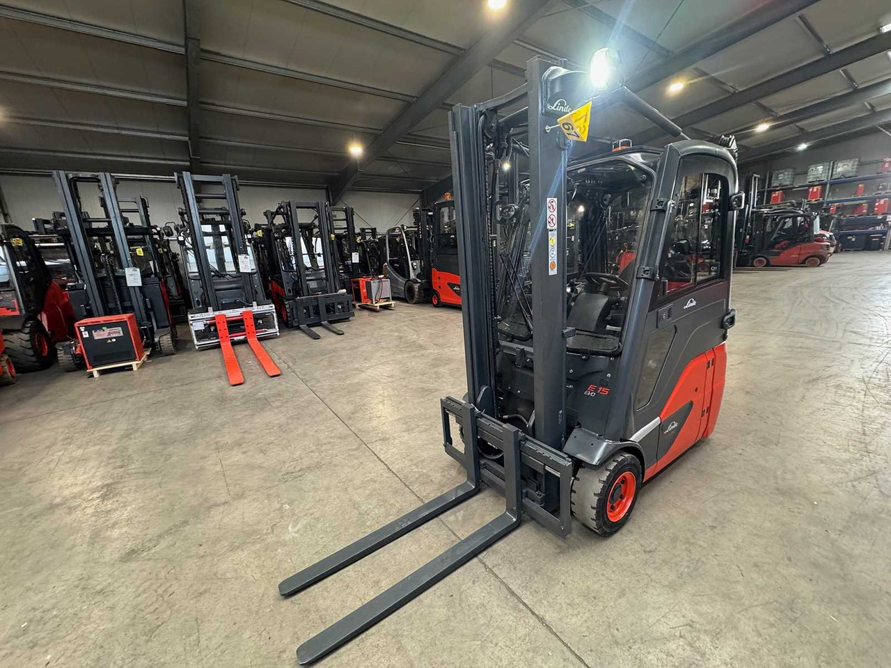 2020 SERVICE + UVV 01/2027 LINDE E15 1,500KG INTEGRATED SCALE ELECTRIC FORKLIFT 3,962 HOURS - رافعة شوكية: صور 2 2020 SERVICE + UVV 01/2027 LINDE E15 1,500KG INTEGRATED SCALE ELECTRIC FORKLIFT 3,962 HOURS - رافعة شوكية: صور 2