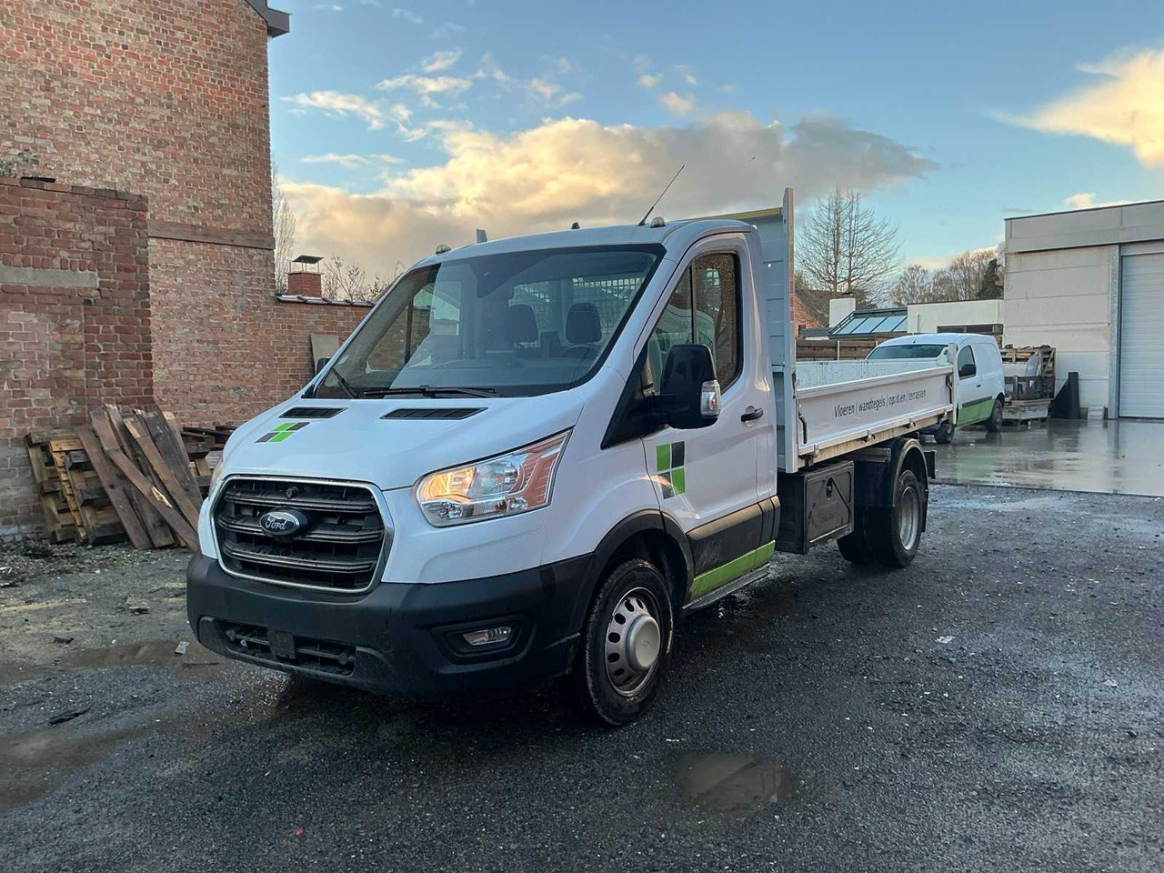 2021 FORD TRANSIT TIPPER COMMERCIAL VEHICLE - الشاحنات الصغيرة: صور 1 2021 FORD TRANSIT TIPPER COMMERCIAL VEHICLE - الشاحنات الصغيرة: صور 1