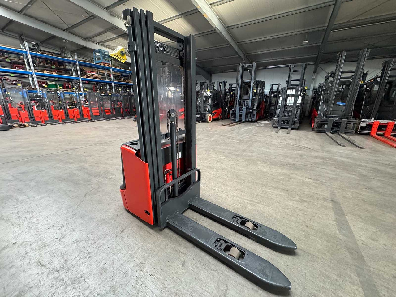 2021 SERVICE + UVV 12/2026 LINDE L12 INITIAL LIFT TRIPLEX 438CM PALLET TRUCK ANT 3,237 HOURS - رافعة شوكية: صور 5 2021 SERVICE + UVV 12/2026 LINDE L12 INITIAL LIFT TRIPLEX 438CM PALLET TRUCK ANT 3,237 HOURS - رافعة شوكية: صور 5
