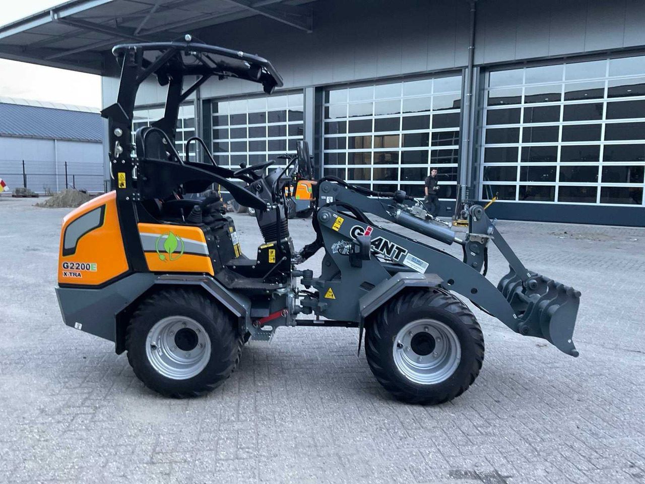 2022 GIANT G2200E X-TRA ELECTRIC MINI SHOVEL - اللودر بعجل: صور 5 2022 GIANT G2200E X-TRA ELECTRIC MINI SHOVEL - اللودر بعجل: صور 5