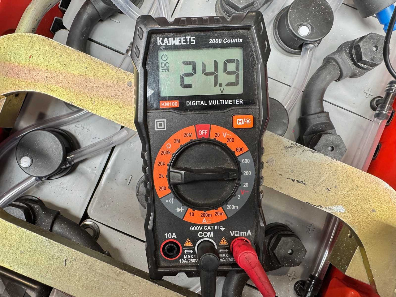 رافعة شوكية 2023 SERVICE + UVV 06/2026 LINDE P50C 5.000KG TRACTOR TOWING VEHICLE TRACTOR 2.633 HOURS 500AH BATTERY: صور 14