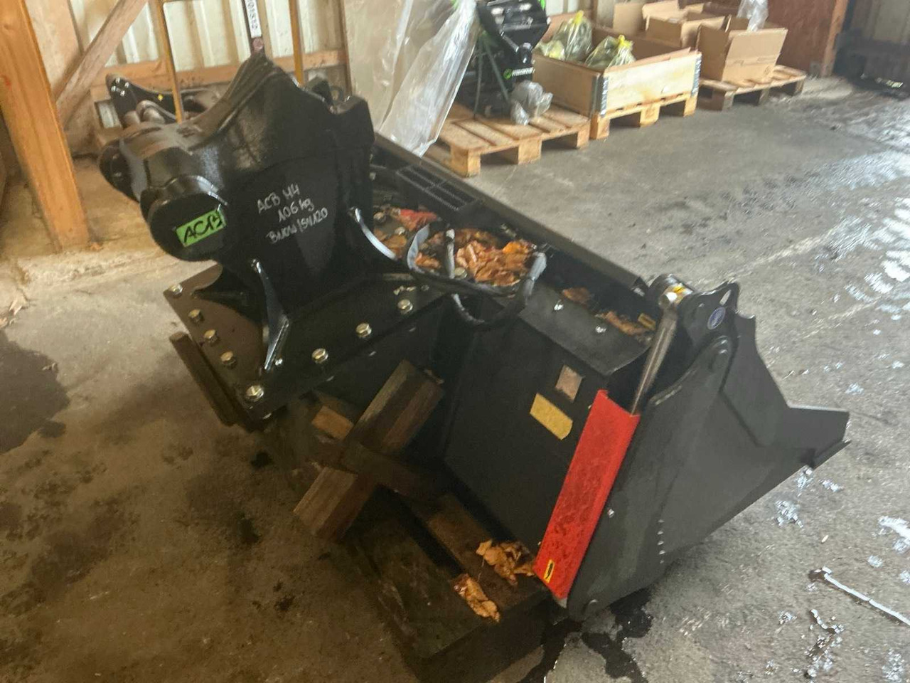 ACB - M4 - 2021 - SPOON - اللودر بعجل: صور 3 ACB - M4 - 2021 - SPOON - اللودر بعجل: صور 3