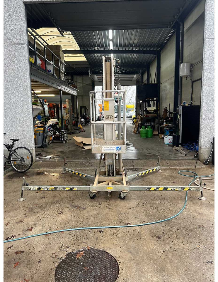 ALP LIFT - 1997 - AERIAL PLATFORM - منصات هيدروليكية متنقلة: صور 4 ALP LIFT - 1997 - AERIAL PLATFORM - منصات هيدروليكية متنقلة: صور 4