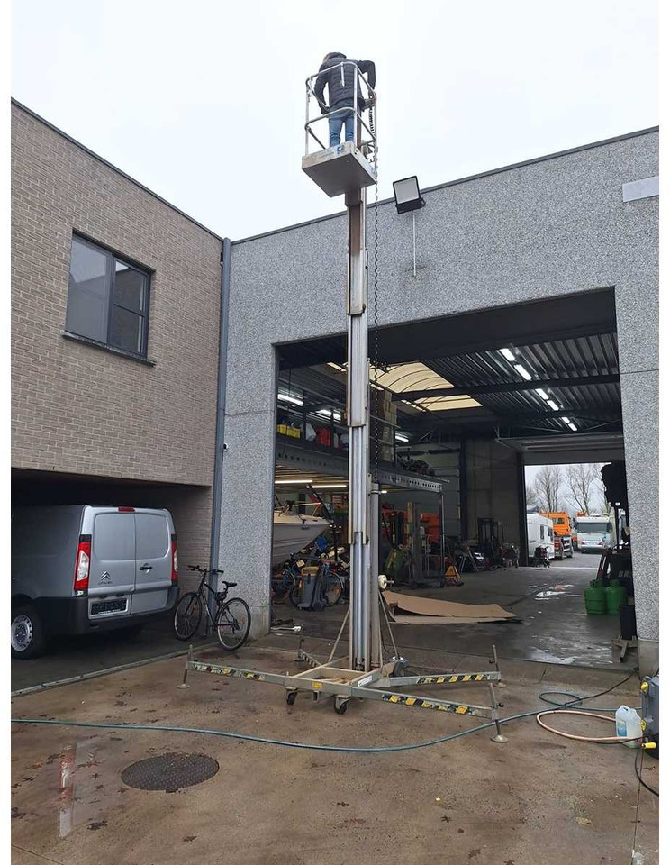 ALP LIFT - 1997 - AERIAL PLATFORM - منصات هيدروليكية متنقلة: صور 1 ALP LIFT - 1997 - AERIAL PLATFORM - منصات هيدروليكية متنقلة: صور 1