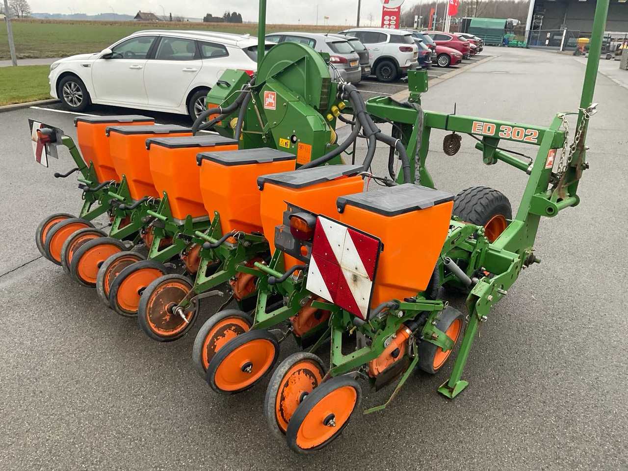 Amazone ED302 - وضع البذور فى خطوط: صور 5 Amazone ED302 - وضع البذور فى خطوط: صور 5