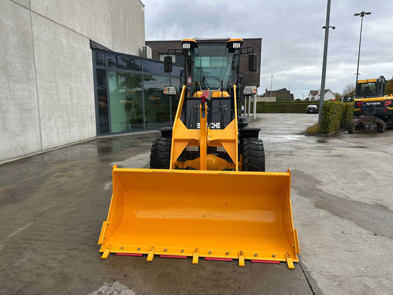 BLANCHE - 2025 - TW36 - SHOVEL - اللودر بعجل: صور 2 BLANCHE - 2025 - TW36 - SHOVEL - اللودر بعجل: صور 2