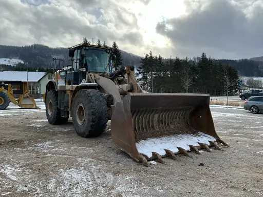 CAT 966K - اللودر بعجل: صور 4 CAT 966K - اللودر بعجل: صور 4