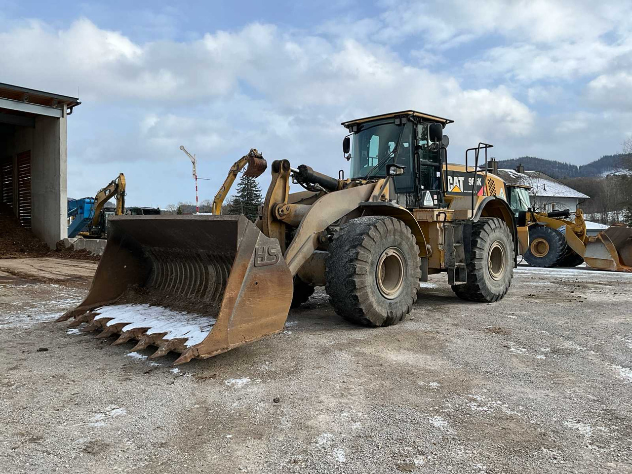 CAT 966K - اللودر بعجل: صور 3 CAT 966K - اللودر بعجل: صور 3