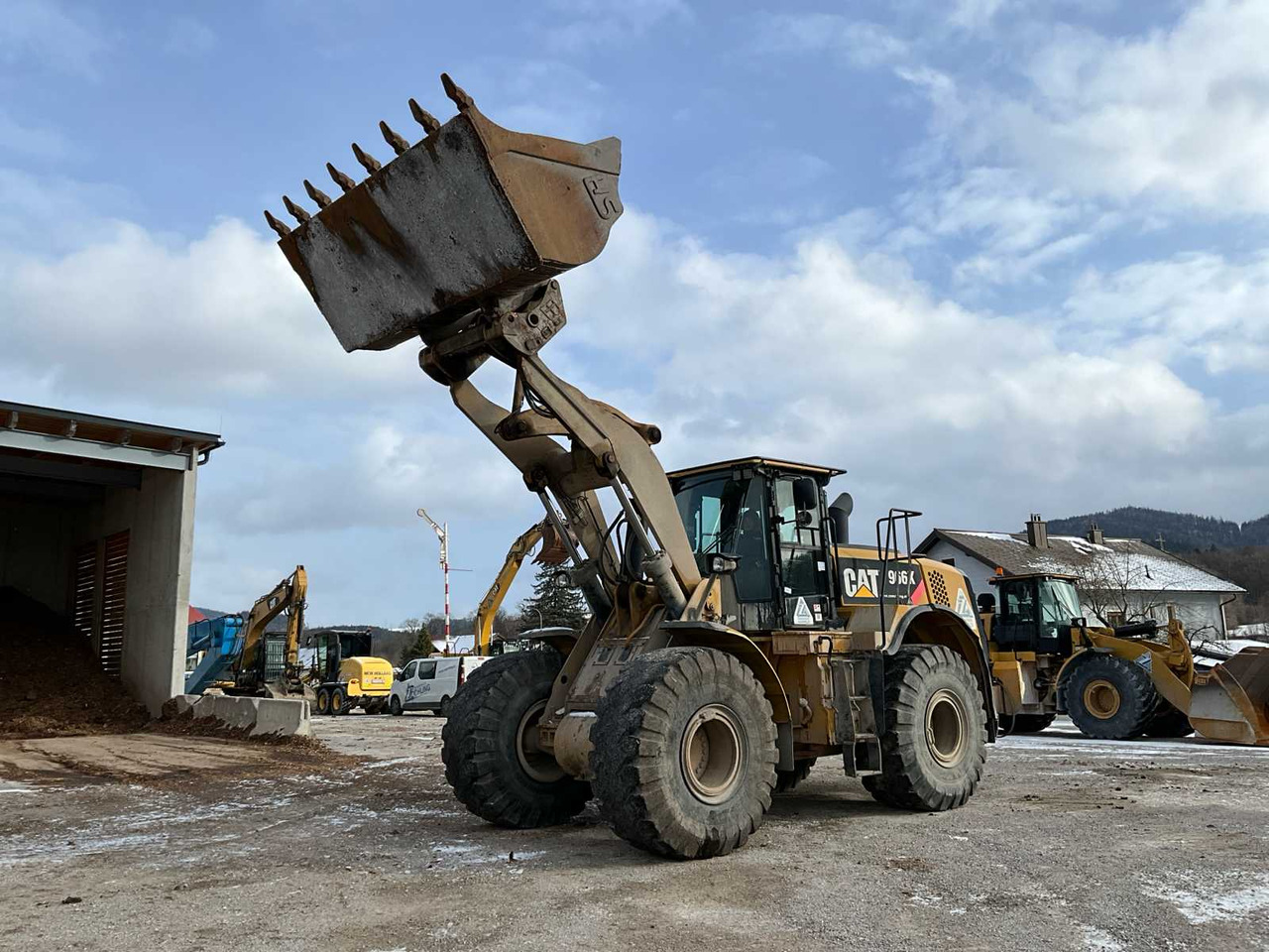 CAT 966K - اللودر بعجل: صور 2 CAT 966K - اللودر بعجل: صور 2