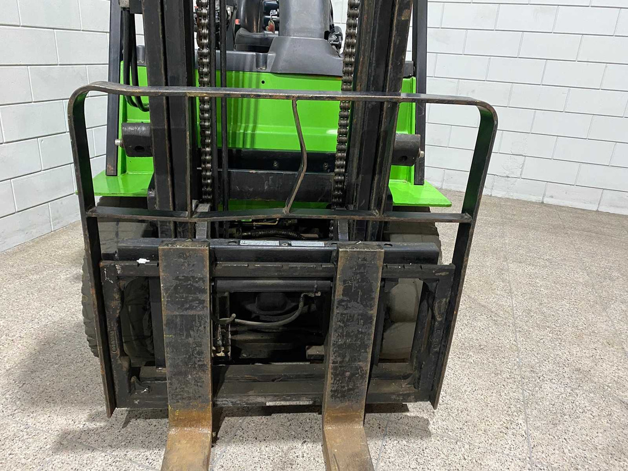 CATERPILLAR - 2011 - EP30K PAC - FORKLIFT - رافعة شوكية: صور 4 CATERPILLAR - 2011 - EP30K PAC - FORKLIFT - رافعة شوكية: صور 4