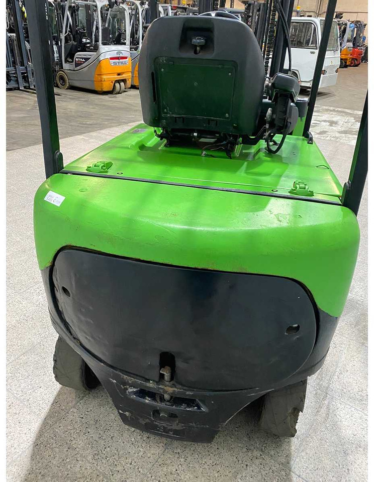 CATERPILLAR - 2011 - EP30K PAC - FORKLIFT - رافعة شوكية: صور 3 CATERPILLAR - 2011 - EP30K PAC - FORKLIFT - رافعة شوكية: صور 3