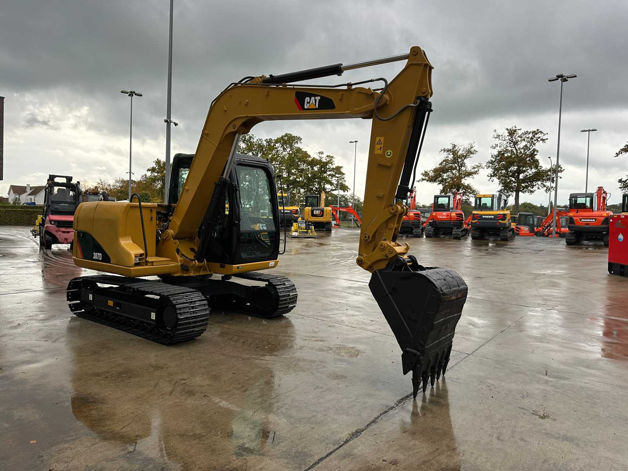 CATERPILLAR - 2013 - 307D - MIDI EXCAVATOR - حفارة: صور 3 CATERPILLAR - 2013 - 307D - MIDI EXCAVATOR - حفارة: صور 3